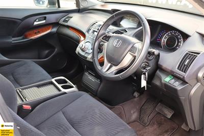 2010 Honda Odyssey - Thumbnail