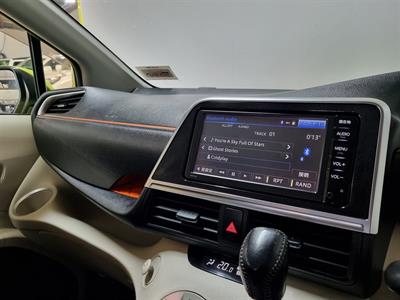 2016 Toyota Sienta - Thumbnail