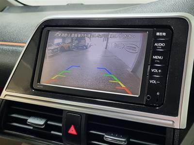 2016 Toyota Sienta - Thumbnail