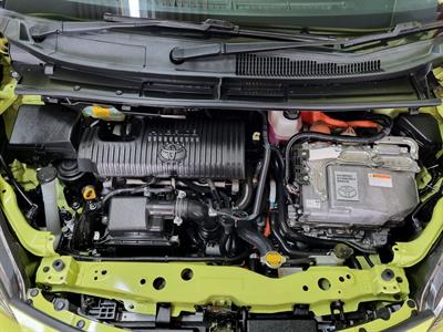 2016 Toyota Sienta - Thumbnail