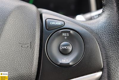 2015 Honda Shuttle - Thumbnail