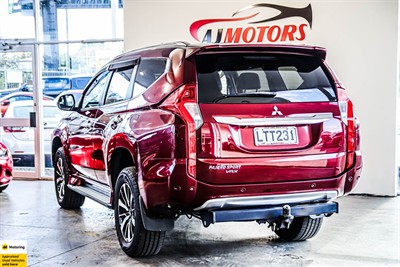 2018 Mitsubishi Pajero Sport - Thumbnail