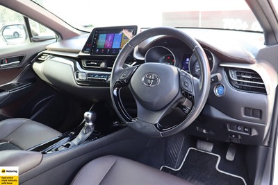 2018 Toyota C-HR - Thumbnail