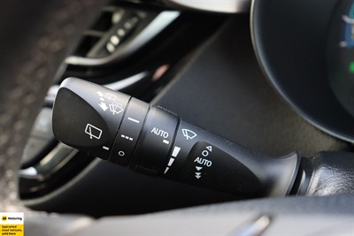 2018 Toyota C-HR - Thumbnail