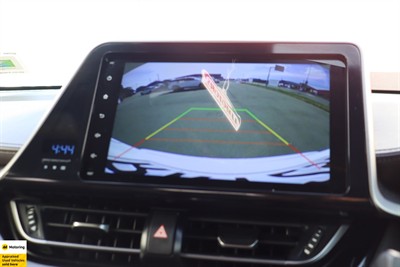 2018 Toyota C-HR - Thumbnail