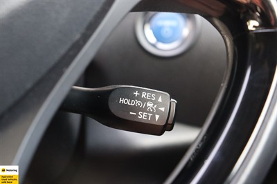 2018 Toyota C-HR - Thumbnail