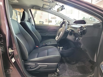 2015 Toyota Aqua - Thumbnail