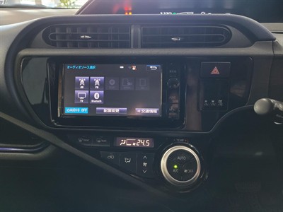 2015 Toyota Aqua - Thumbnail