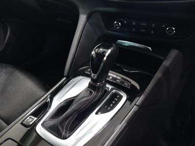 2019 Holden Commodore - Thumbnail