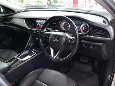 2019 Holden Commodore - Thumbnail