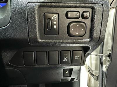 2012 Lexus CT 200h - Thumbnail