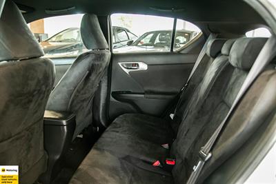 2012 Lexus CT200H - Thumbnail