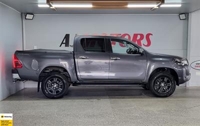 2024 Toyota Hilux - Thumbnail