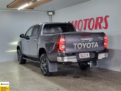 2024 Toyota Hilux - Thumbnail