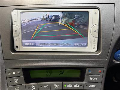 2013 Toyota Prius - Thumbnail