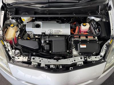 2013 Toyota Prius - Thumbnail