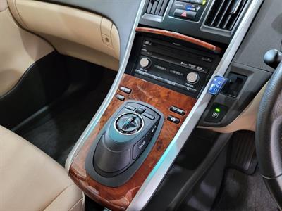 2012 Toyota Sai - Thumbnail