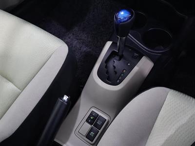 2012 Toyota Aqua - Thumbnail