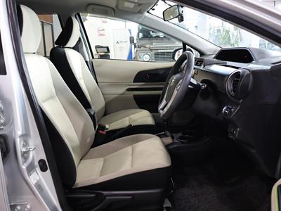 2012 Toyota Aqua - Thumbnail