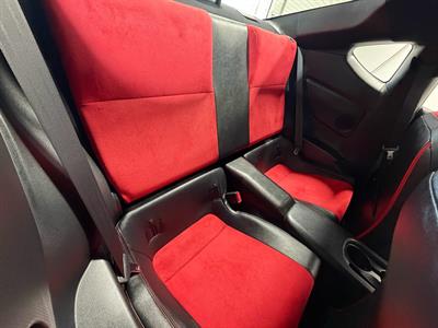 2015 Toyota 86 - Thumbnail