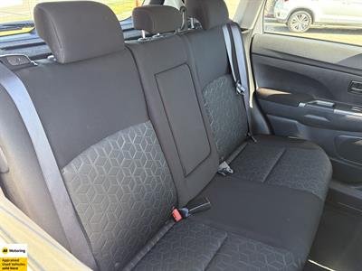 2024 Mitsubishi ASX - Thumbnail