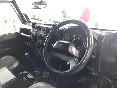 2010 Land Rover Defender - Thumbnail