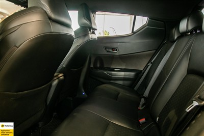 2018 Toyota C-HR - Thumbnail