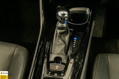 2018 Toyota C-HR - Thumbnail