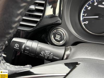 2022 Mitsubishi Outlander - Thumbnail