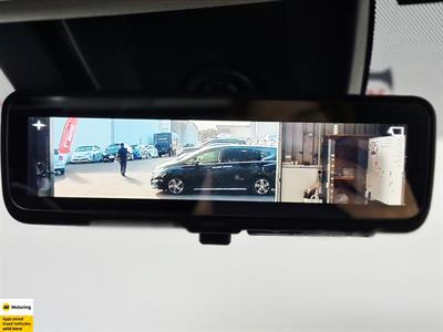 2019 Toyota RAV4 - Thumbnail