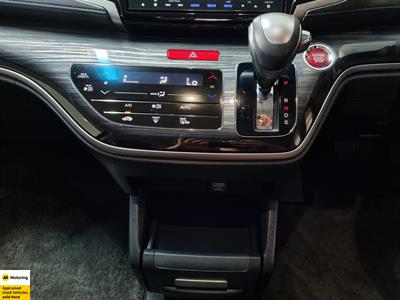 2015 Honda Odyssey - Thumbnail