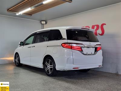 2015 Honda Odyssey - Thumbnail
