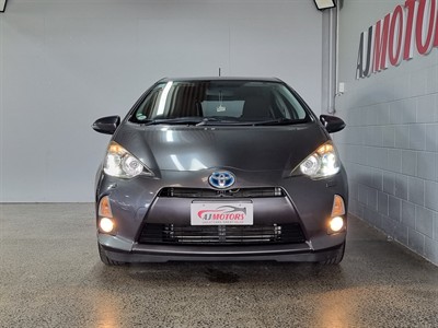 2013 Toyota Aqua - Thumbnail