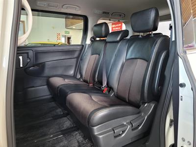 2017 Nissan Elgrand - Thumbnail