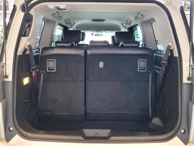 2017 Nissan Elgrand - Thumbnail