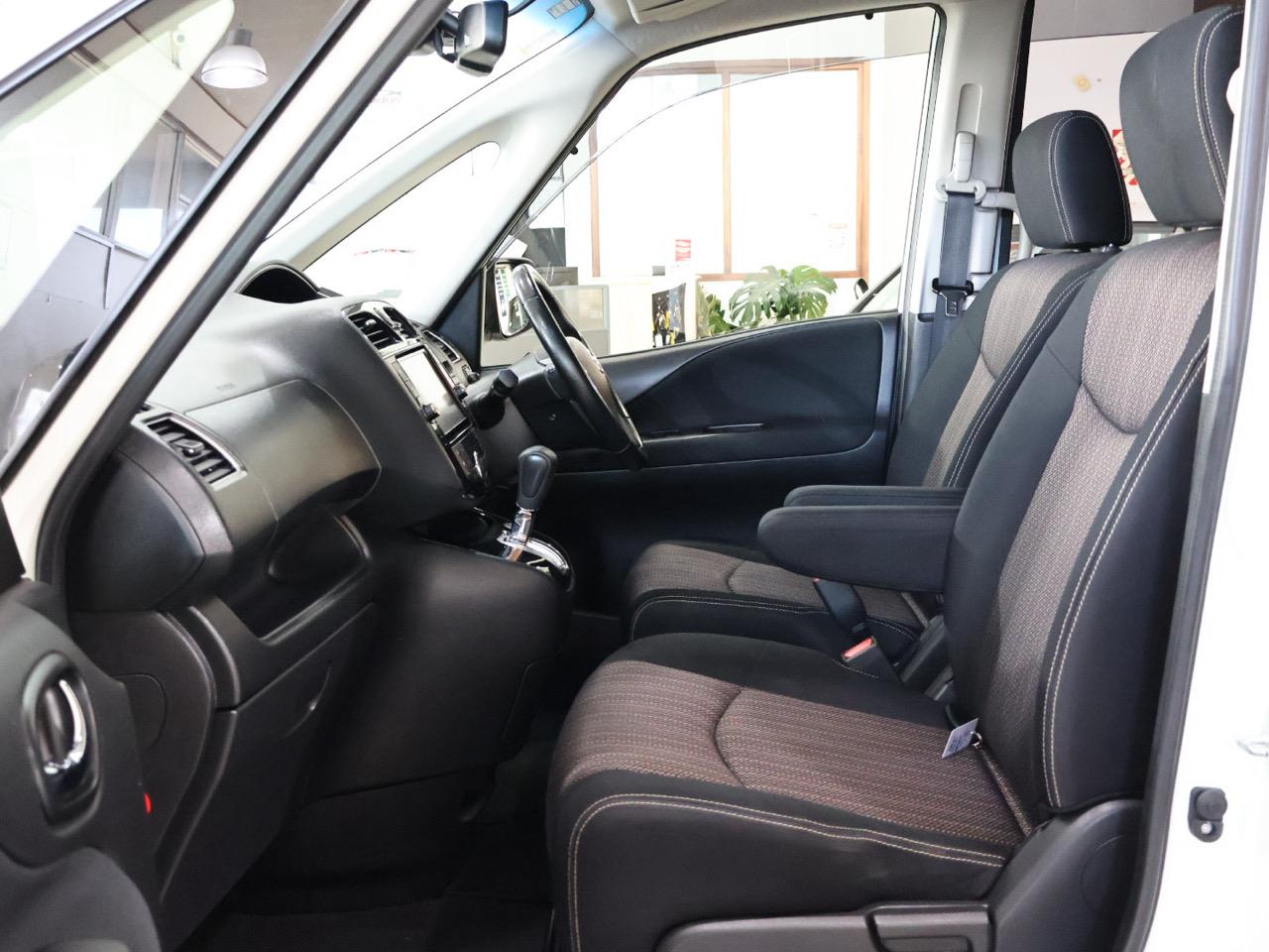 2015 Nissan Serena