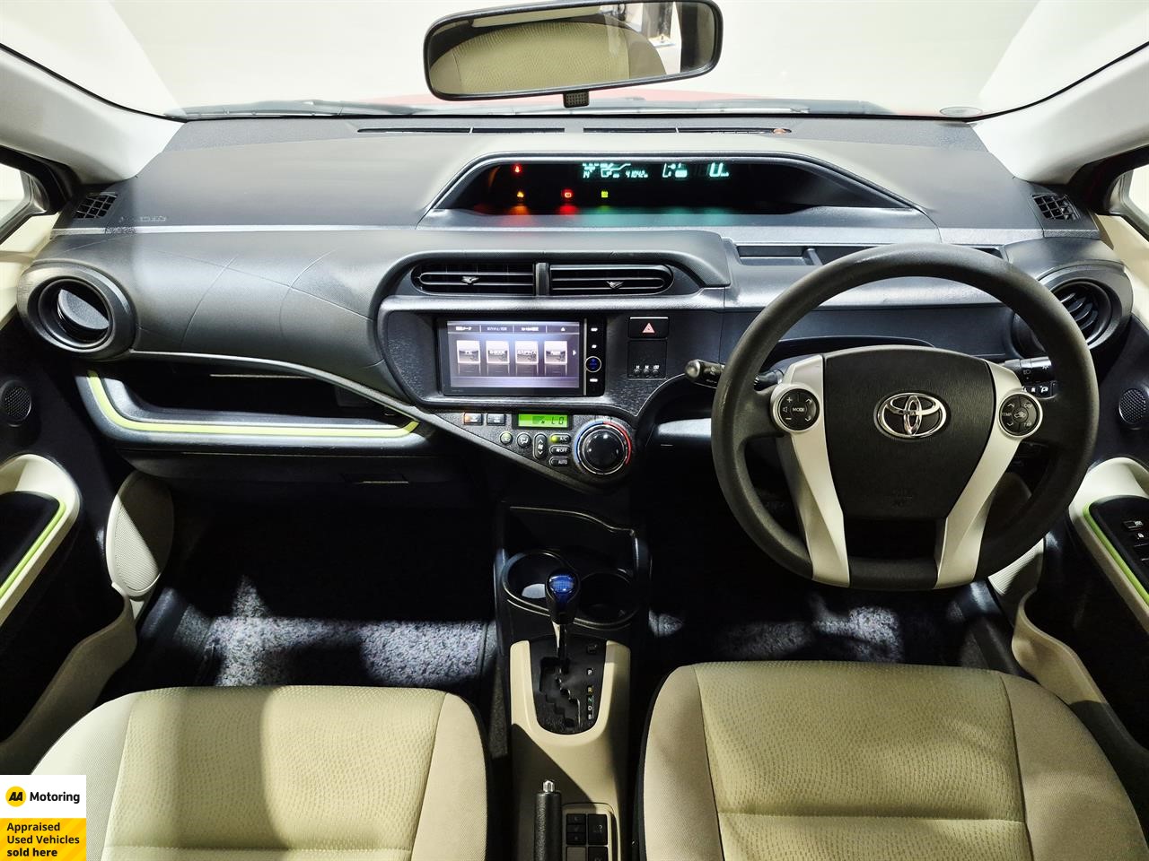 2013 Toyota Aqua