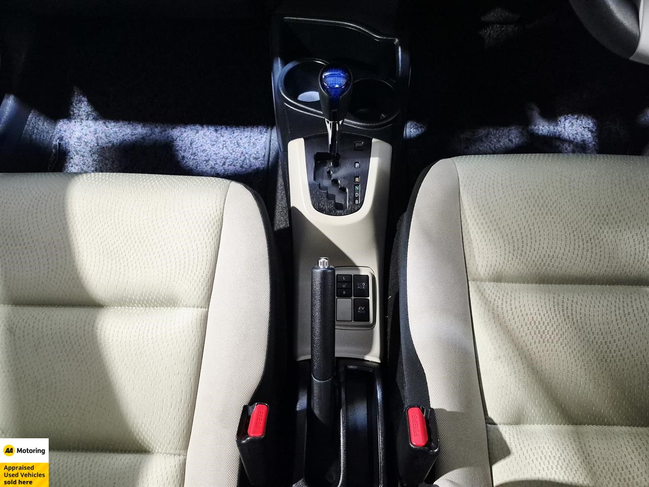 2013 Toyota Aqua