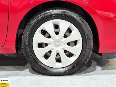 2013 Toyota Aqua - Thumbnail