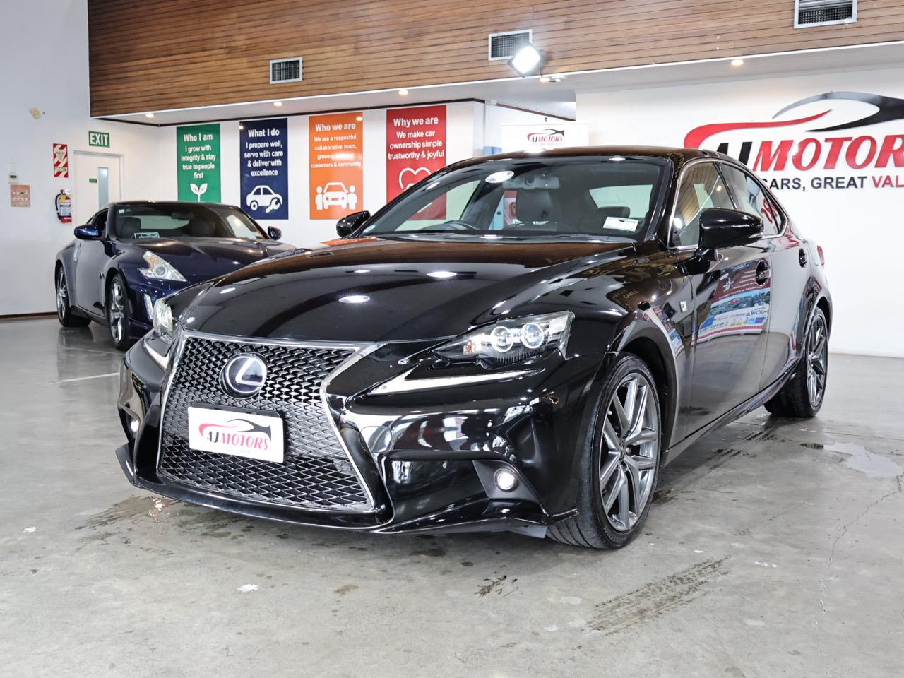 2013 Lexus IS 300h