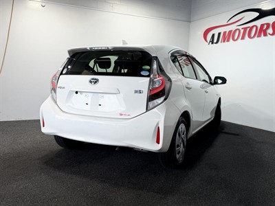 2020 Toyota Aqua - Thumbnail