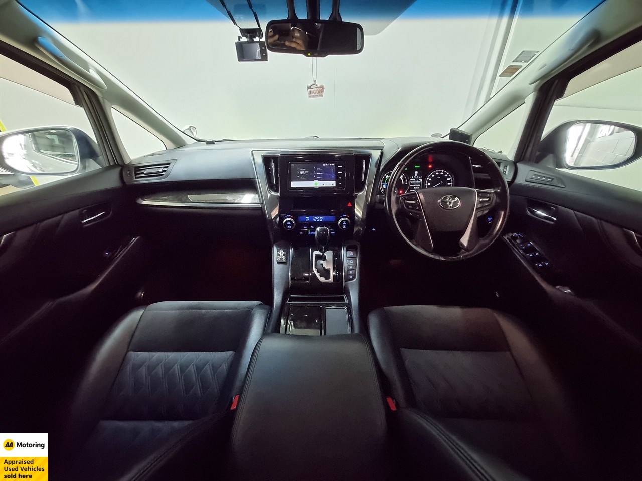 2017 Toyota Vellfire