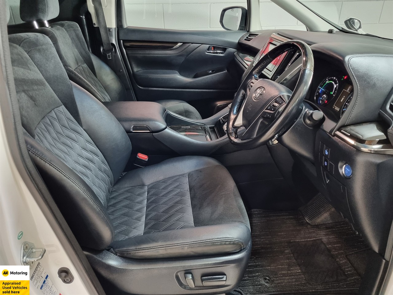 2017 Toyota Vellfire