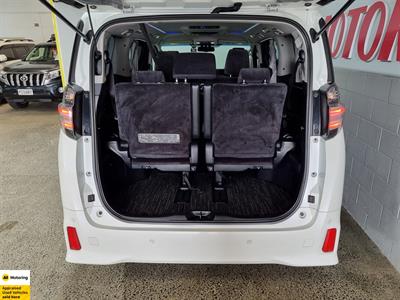 2017 Toyota Vellfire - Thumbnail