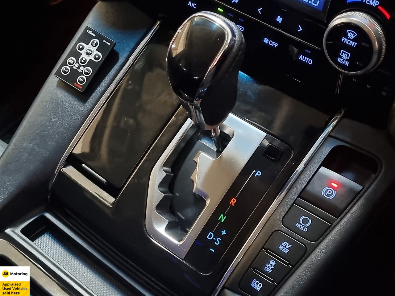 2017 Toyota Vellfire