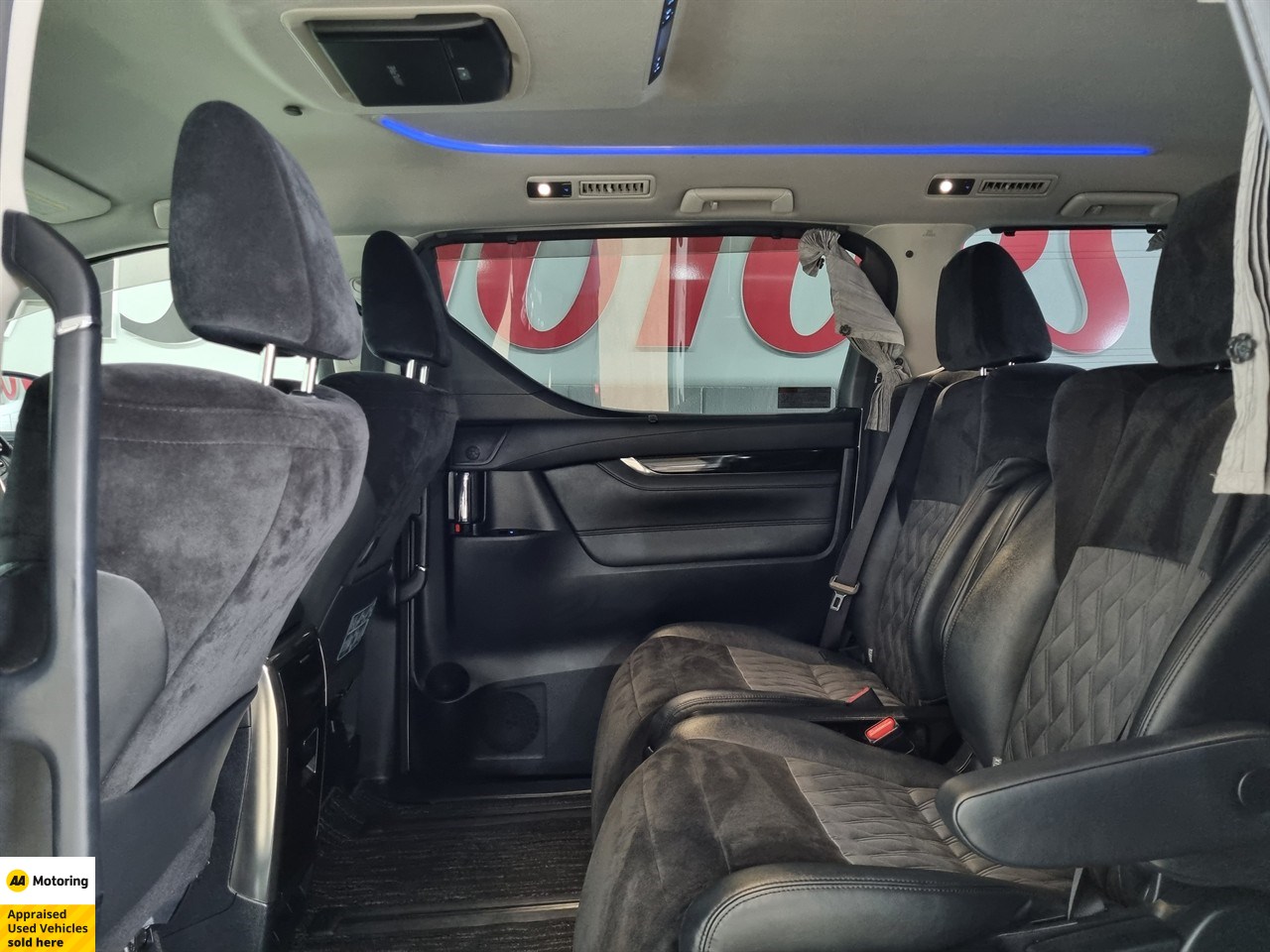 2017 Toyota Vellfire