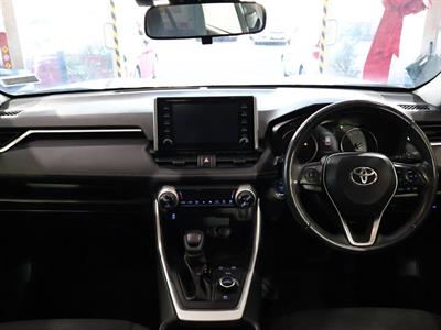 2022 Toyota RAV4 - Thumbnail