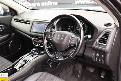 2017 Honda Vezel - Thumbnail
