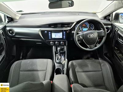 2018 Toyota Corolla - Thumbnail