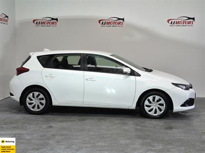 2018 Toyota Corolla - Thumbnail